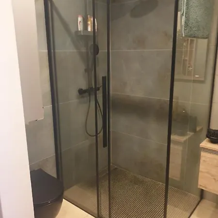 Apartma Na Klancu * Kobarid