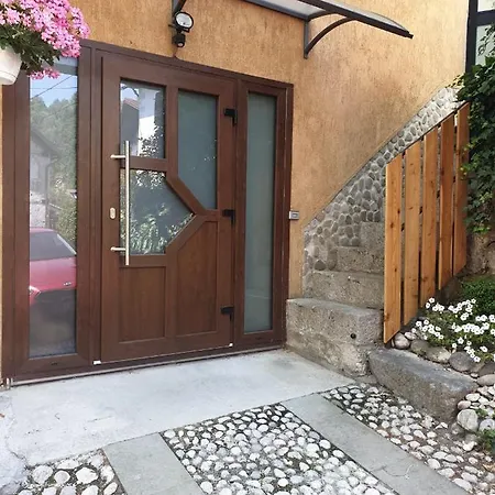 Apartma Na Klancu Apartamento Kobarid