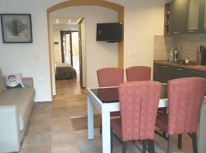 Apartma Na Klancu アパート