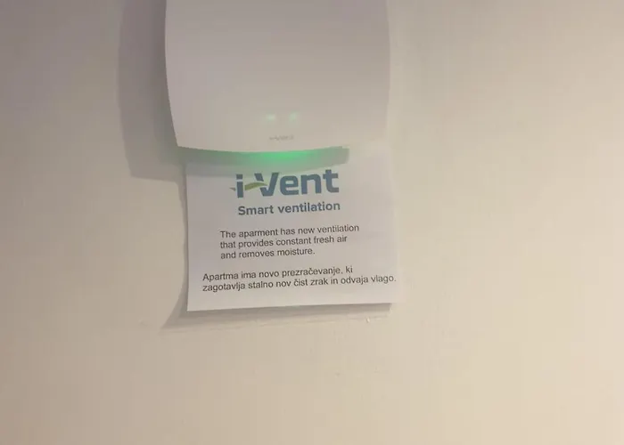 アパート Apartma Na Klancu コバリード